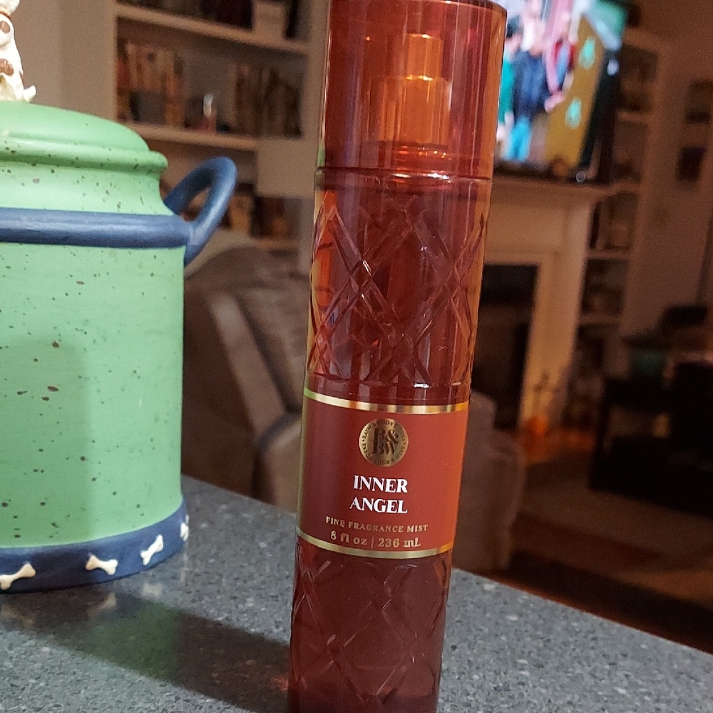 Bath & Body Works Inner Angel Fragrance Mist - Rich Burgundy